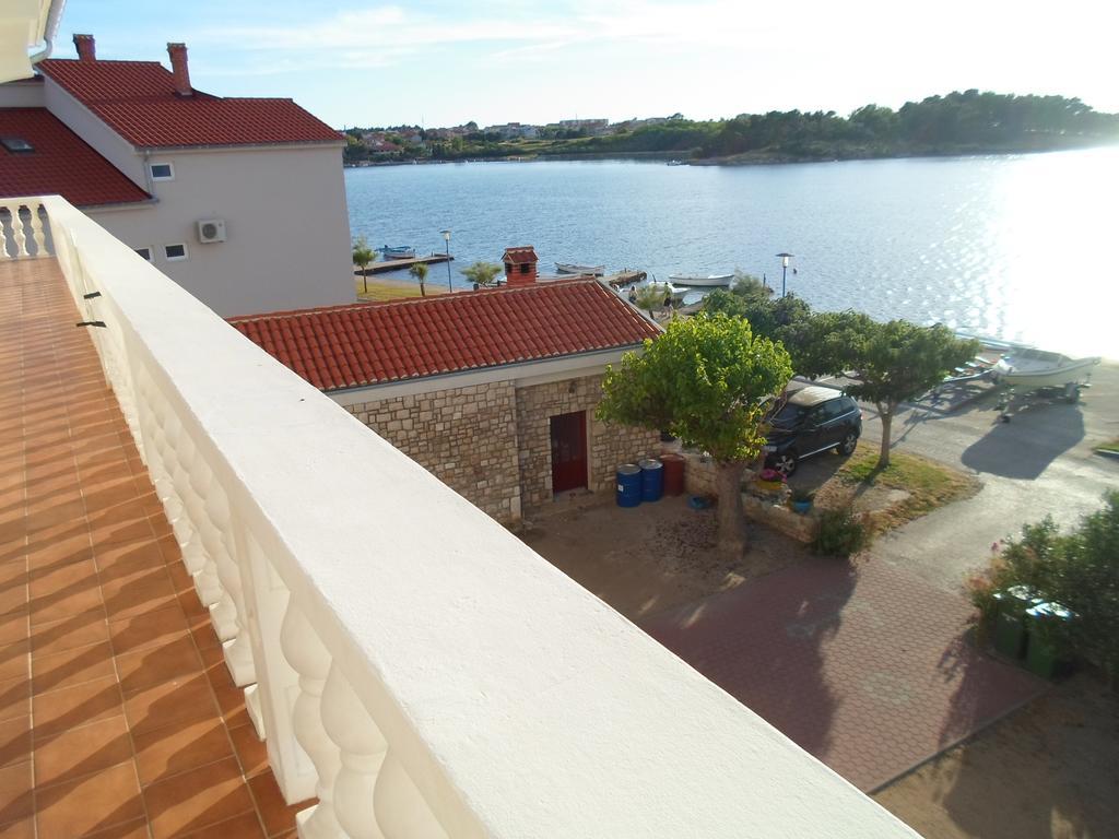 Apartments Branko Nin Szoba fotó